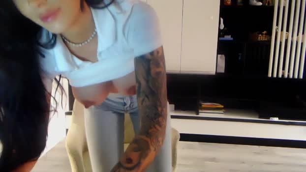 NicoleCrystal MyFreeCams Female 07-04-2025