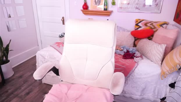 AprilJames MyFreeCams Female 07-04-2025