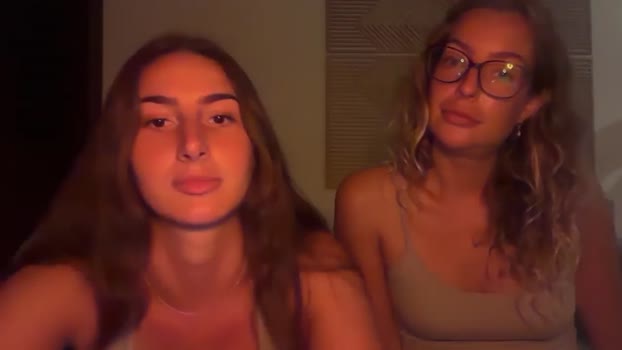 Kikiii_xx MyFreeCams Female 08-04-2025