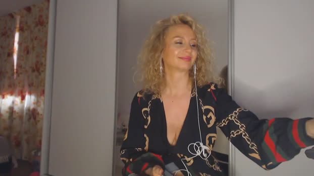 Merlyn4u MyFreeCams Female 08-04-2025