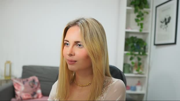 Catecrago_ MyFreeCams Female 08-04-2025