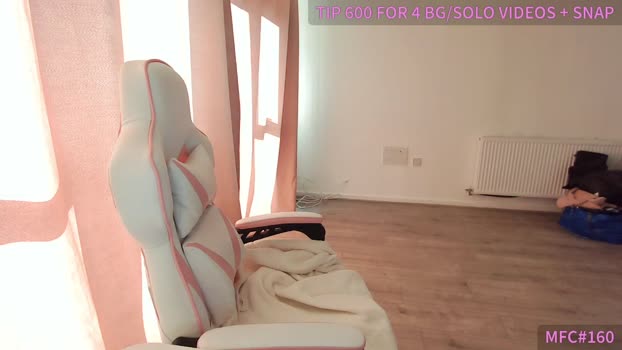 ItsErikaJ MyFreeCams Female 09-04-2025