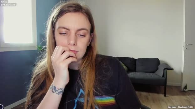 Personage MyFreeCams Female 09-04-2025