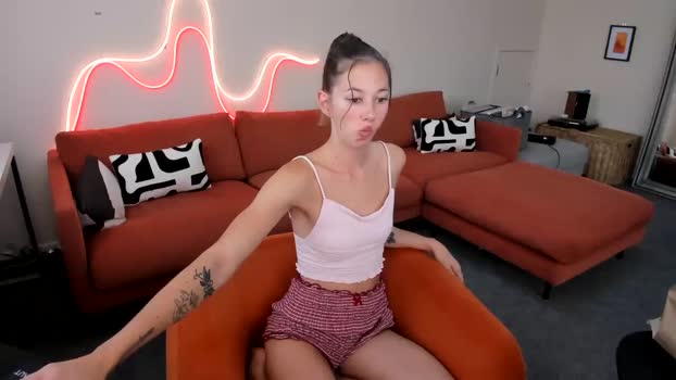 Alice_NZ MyFreeCams Female 10-04-2025