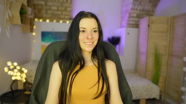 April_Ollsen MyFreeCams Female 10-04-2025