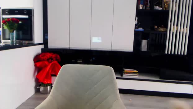 NicoleCrystal MyFreeCams Female 10-04-2025