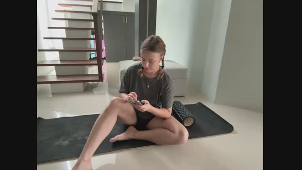 Nura_n_Sarah StripChat Female 10-04-2025