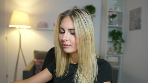 Catecrago_ MyFreeCams Female 11-04-2025