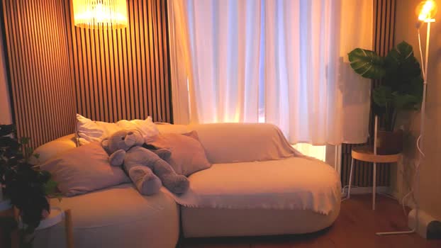 Naomii18 MyFreeCams Female 11-04-2025