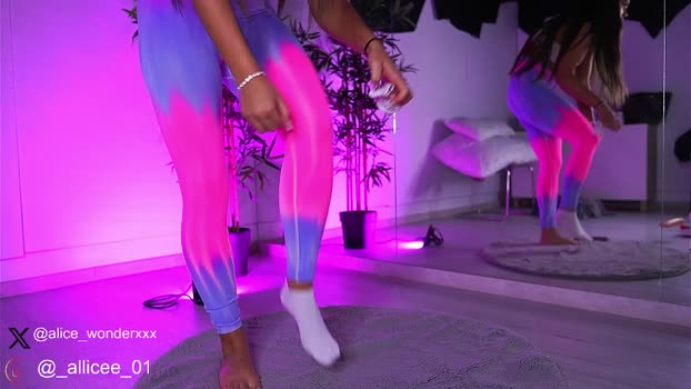 VanesaSimon MyFreeCams Female 11-04-2025