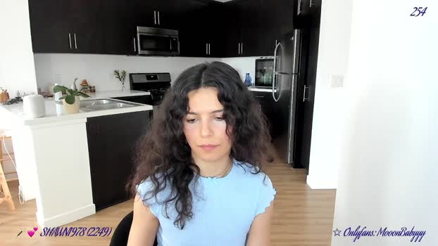 vroom MyFreeCams Female 11-04-2025