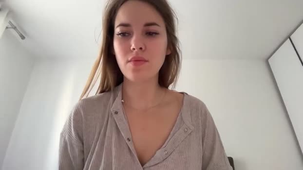 SkySunFlower MyFreeCams Female 12-04-2025