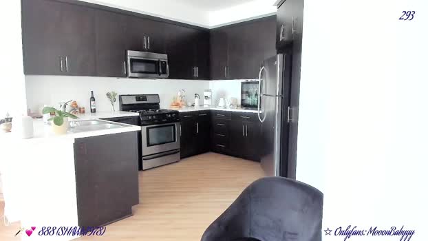 vroom MyFreeCams Female 12-04-2025