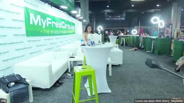 MollyMayhem MyFreeCams Female 13-04-2025