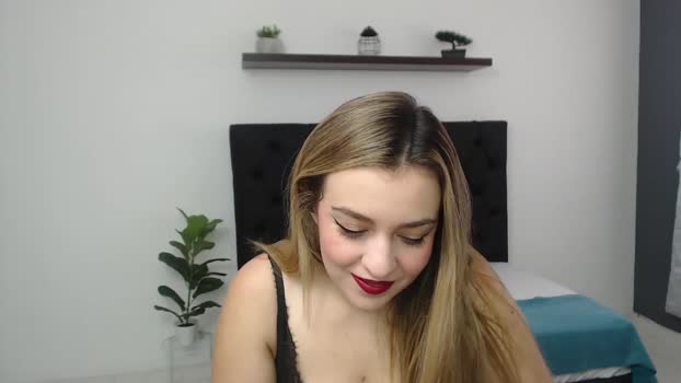 CamilleDucan MyFreeCams Female 15-04-2025