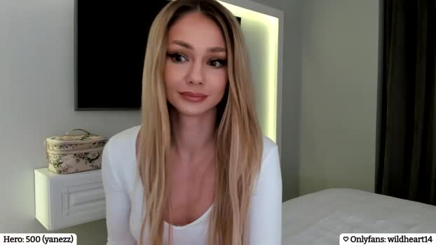 Yveline MyFreeCams Female 14-04-2025