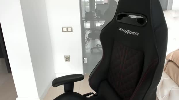 Allesia_ MyFreeCams Female 16-04-2025