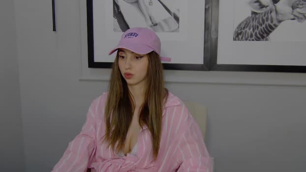 Artemiss MyFreeCams Female 15-04-2025