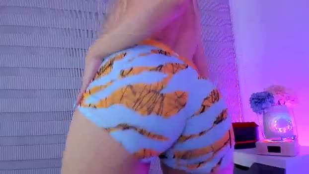 SweetMar23 MyFreeCams Female 16-04-2025