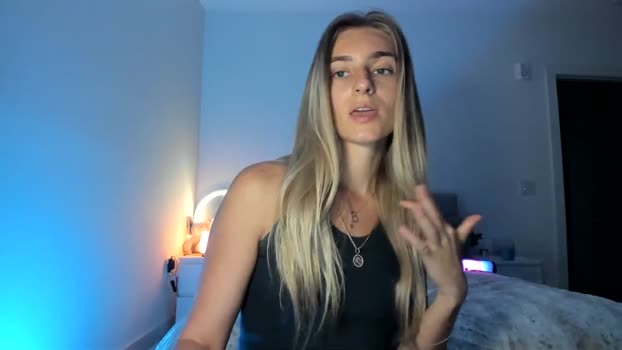 Vodka_Queen MyFreeCams Female 16-04-2025