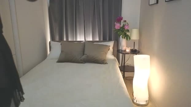 Eleah MyFreeCams Female 17-04-2025