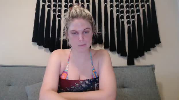 Emilysworld MyFreeCams Female 17-04-2025