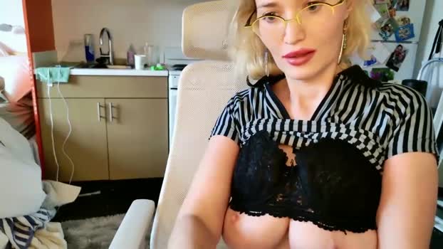 Molly_Moans MyFreeCams Female 17-04-2025