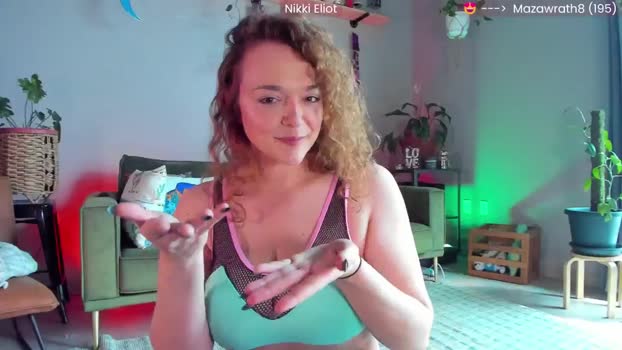 NikkiEliot MyFreeCams Female 16-04-2025