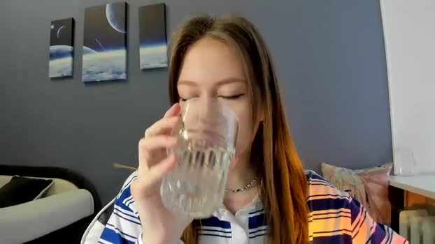 RoboSasha MyFreeCams Female 17-04-2025