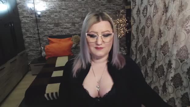 XShyTeaseX MyFreeCams Female 17-04-2025