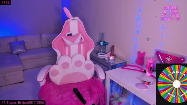 baddiebri MyFreeCams Female 17-04-2025