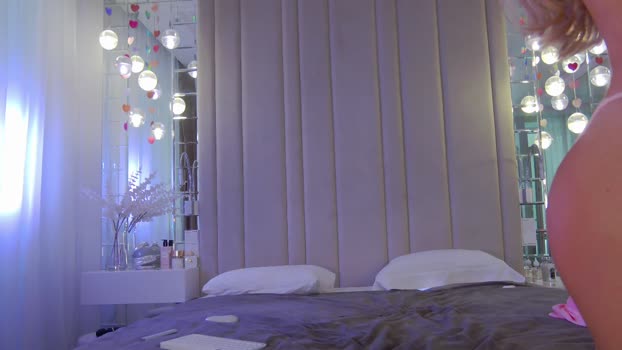 krissone Chaturbate Female 16-04-2025