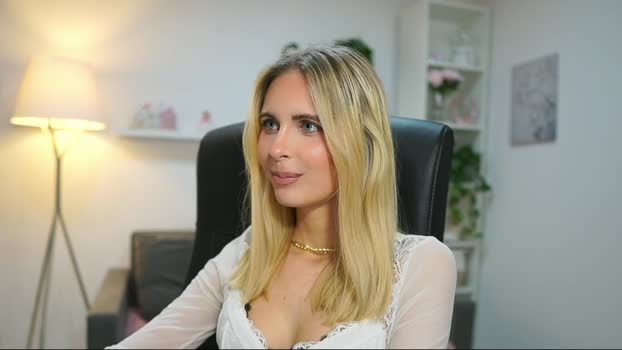 Catecrago_ MyFreeCams Female 17-04-2025