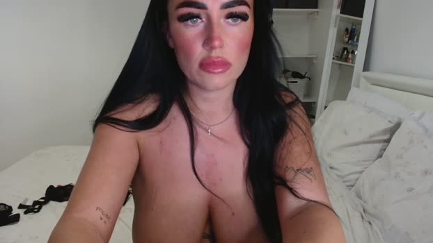 ElleBloom MyFreeCams Female 17-04-2025