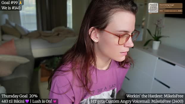 Gia_Hill MyFreeCams Female 17-04-2025