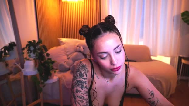 Naomii18 MyFreeCams Female 18-04-2025