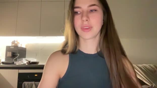 kissfreeze MyFreeCams Female 17-04-2025