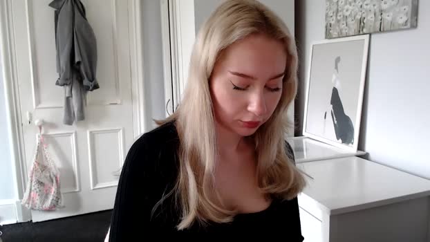 British_Cutie MyFreeCams Female 19-04-2025
