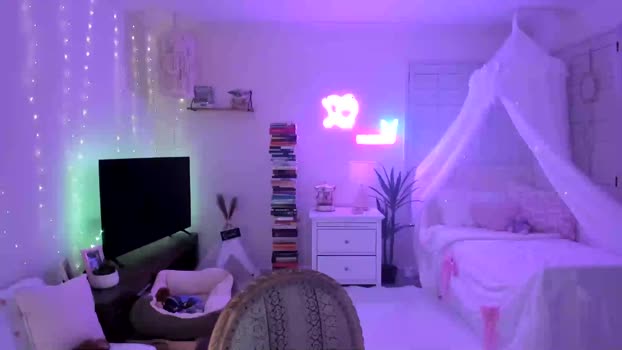 LillieQ MyFreeCams Female 19-04-2025