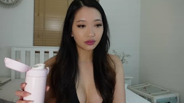 Miss_ReinaT MyFreeCams Female 18-04-2025