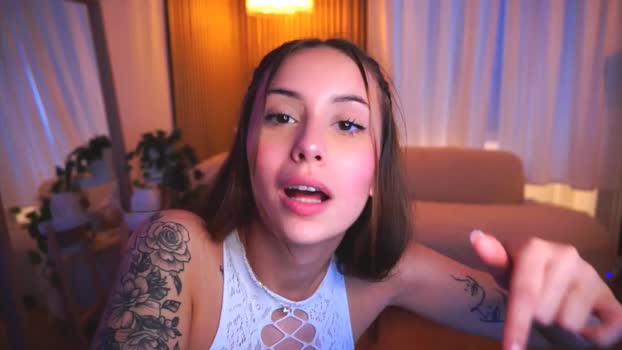 Naomii18 MyFreeCams Female 19-04-2025