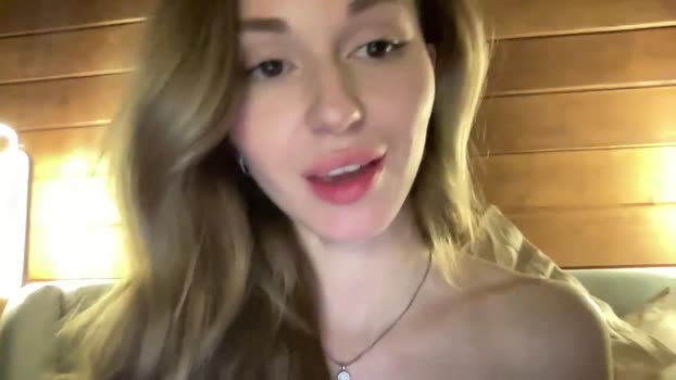 UniiqueMilana MyFreeCams Female 18-04-2025