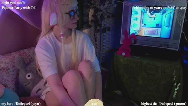 XyliaFae MyFreeCams Female 19-04-2025