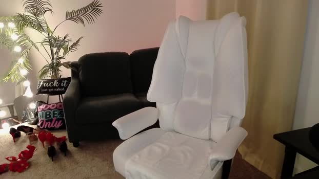 MarthaMayer MyFreeCams Female 19-04-2025