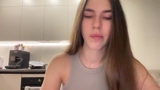 kissfreeze MyFreeCams Female 19-04-2025