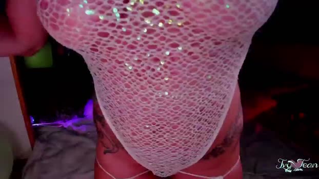 IvyJean MyFreeCams Female 22-04-2025