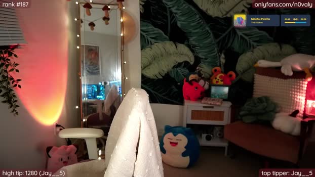 n0valy MyFreeCams Female 22-04-2025