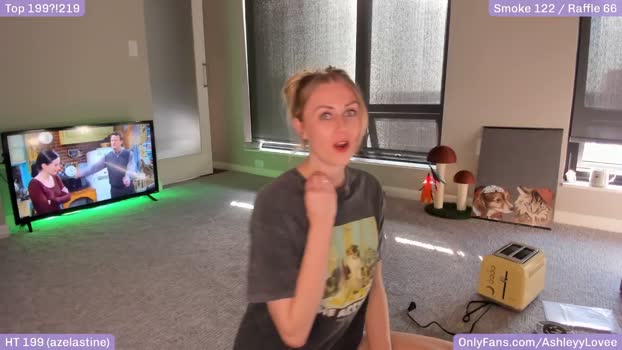 Ashleyylovee MyFreeCams Female 22-04-2025