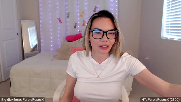 BambiLarue MyFreeCams Female 22-04-2025