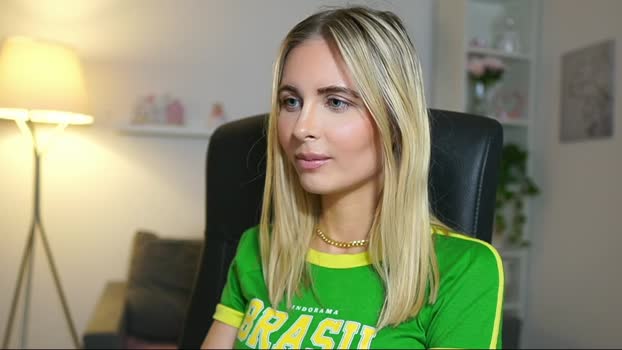 Catecrago_ MyFreeCams Female 23-04-2025